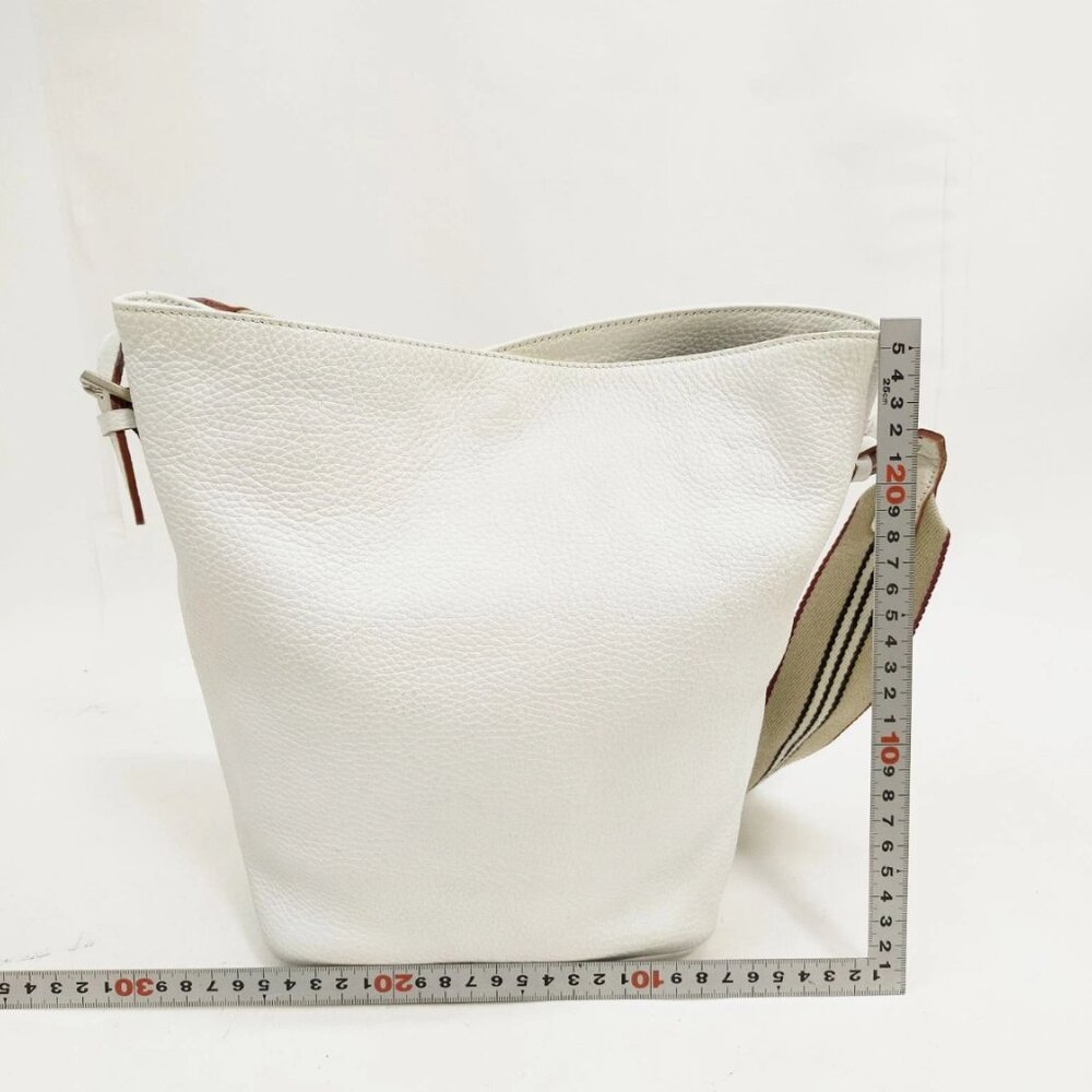 Burberry Leather Shoulder Bag - EUC - Picture 2 of 9